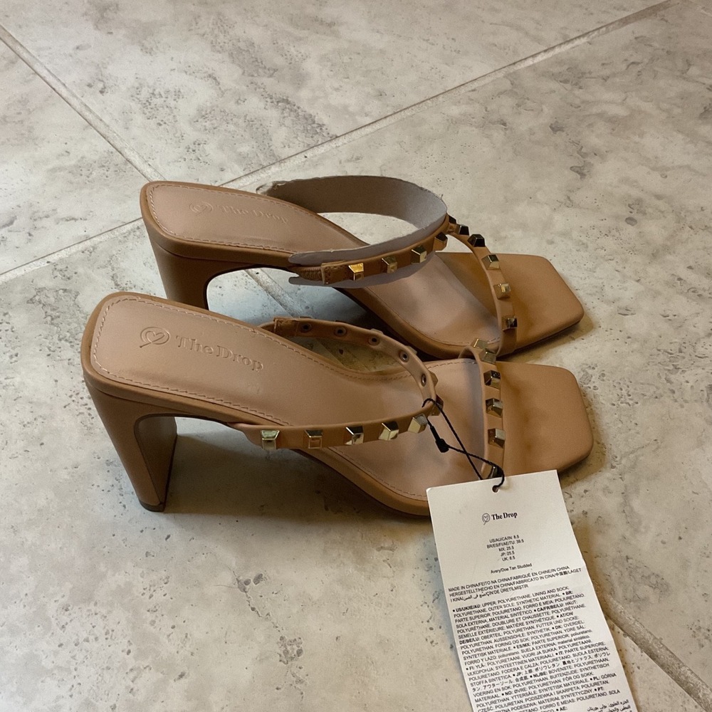 The Drop Avery Dee Tan Studded Heeled Sandals Square Toe Block Heel Mules 8.5NWT